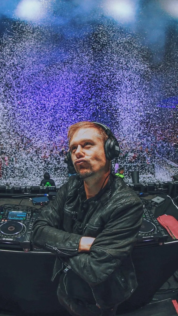 image_68b01a925cab8 From Pure Trance to Film Scores – The Journey That Made Armin a ‘Traitor’ or a Pioneer?