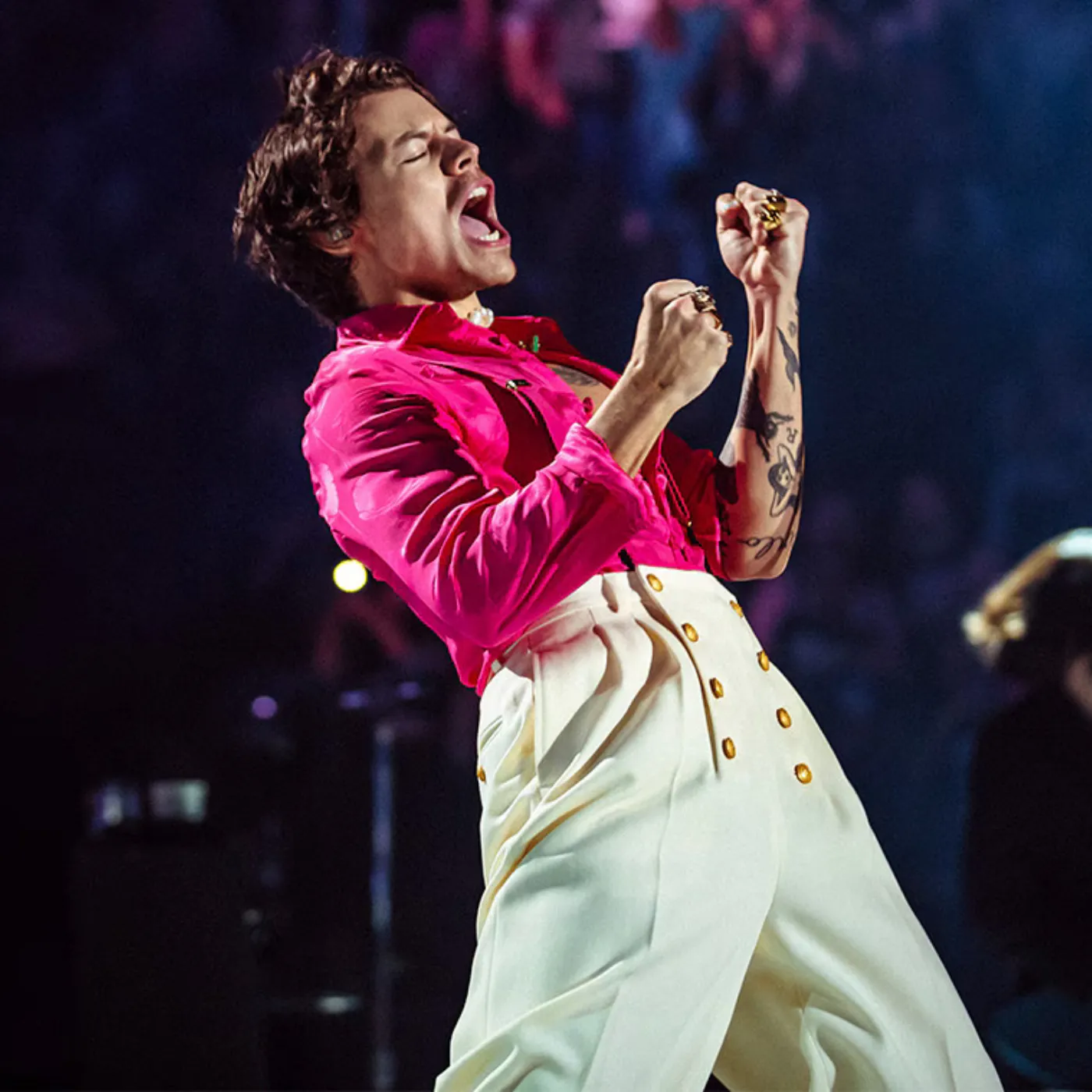 image_68b04549c4268 Caught Red-Handed! Harry Styles in Rome Today Shocks Fans