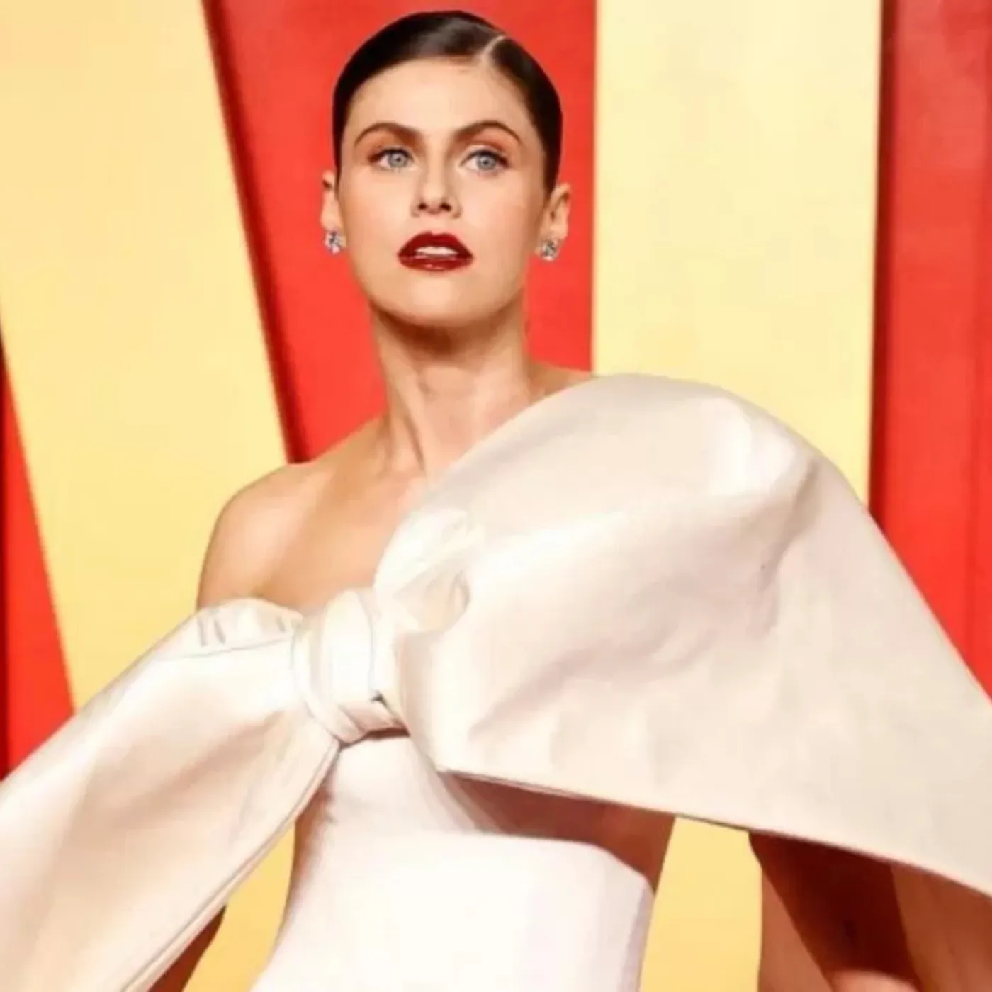 image_68b04a30e9ddf You’ll Never Guess What Alexandra Daddario Did With Her Cake Purse!