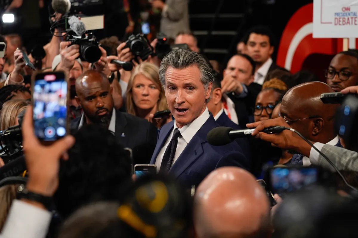 Newsom Calls Out Fox News Hosts Over Trump Support ‘Hey! Sean Hannity!’