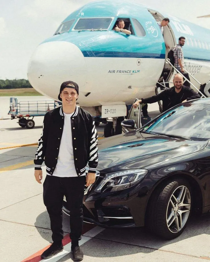 image_68b14329e752c From Teen DJ to Global Millionaire: How Martin Garrix Built a Multi-Million Dollar Empire That Amazes the World!