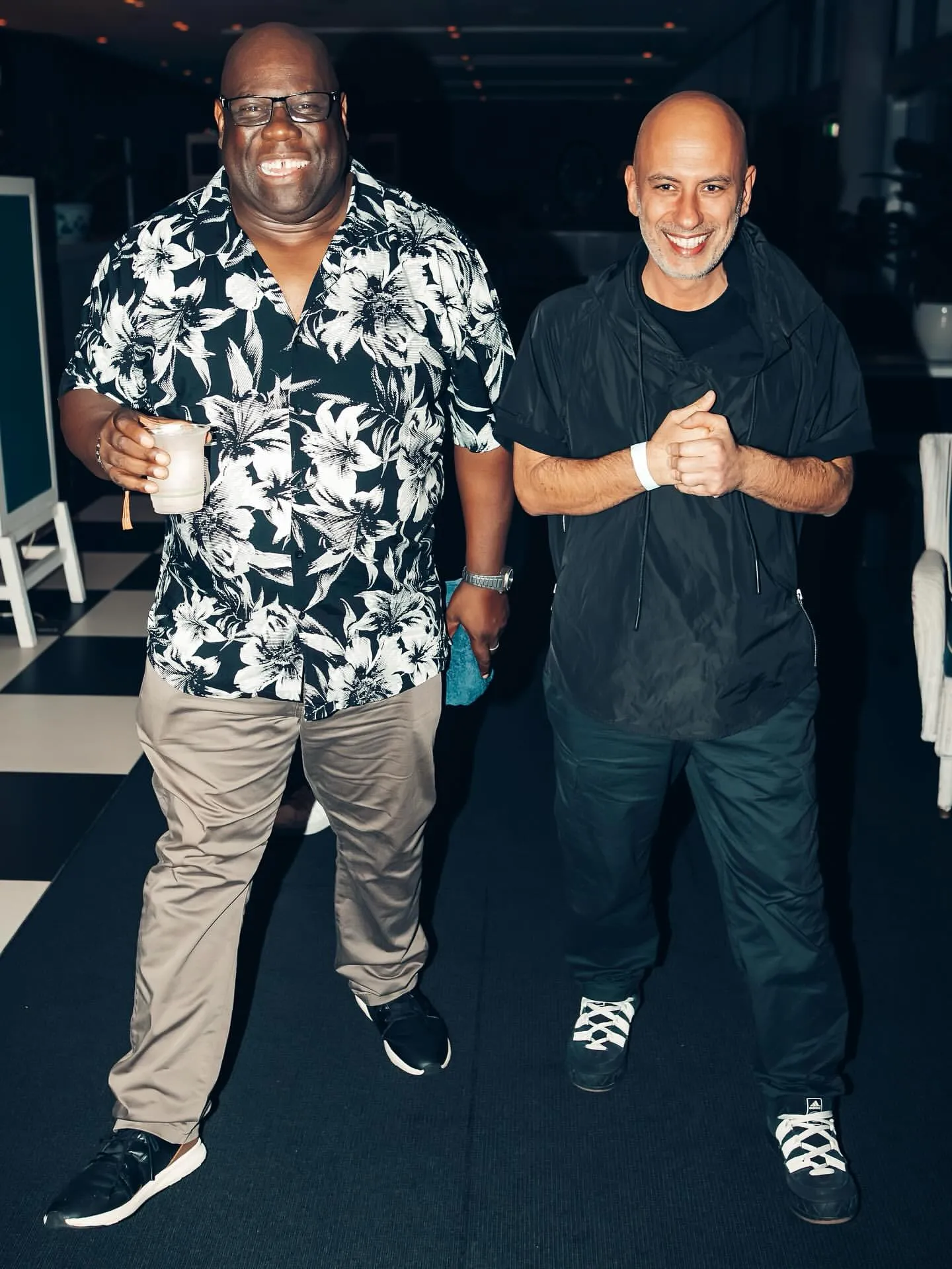 image_68b14ff2bd236 BREAKING: Intimate Moment Between Carl Cox and These Two DJs is Preparing for a Major Underground Breakout, Insider Rumors About Their Upcoming Releases Next Month Have the EDM Community Going Crazy