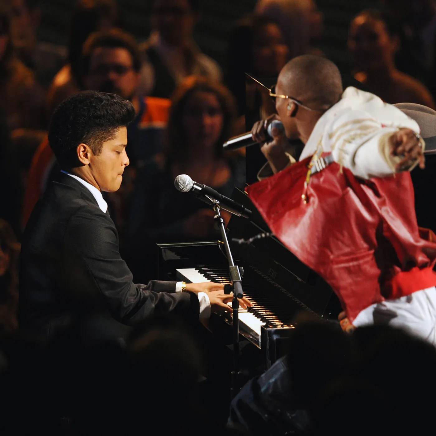 image_68b1a85041972 Bruno Mars Is About to Make VMAs History – Or Crash Trying