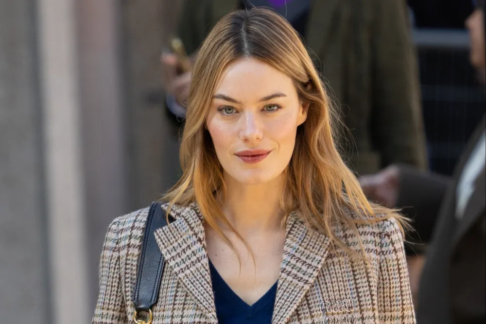 image_68b1d80ebee70 Harry Styles’ Fine Line Hid a Dark Fear — After Camille Rowe, Did He Believe in Love Again?