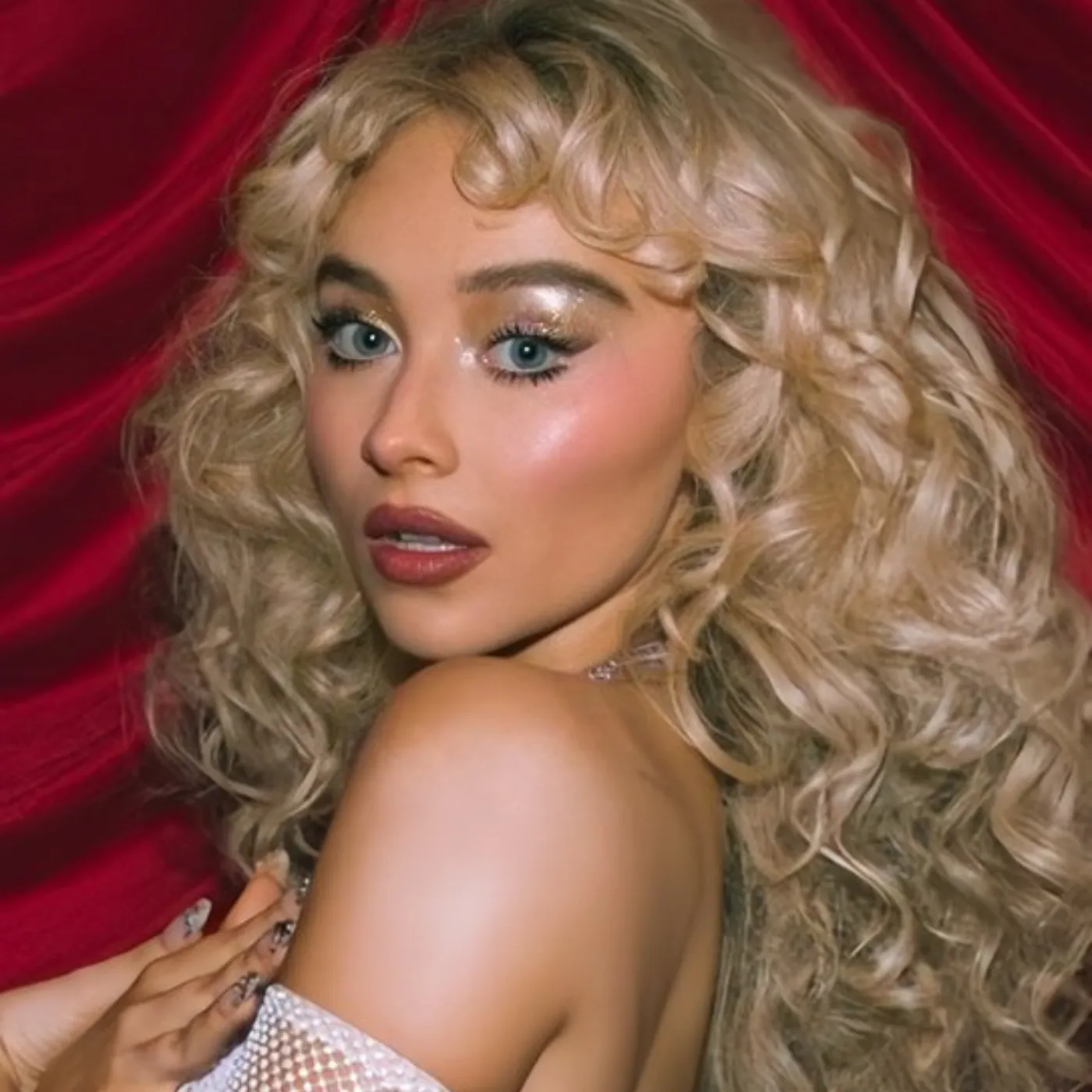 ‘Where Are Her Parents?’ Internet Freaks Out Over Sabrina Carpenter’s Album Cover