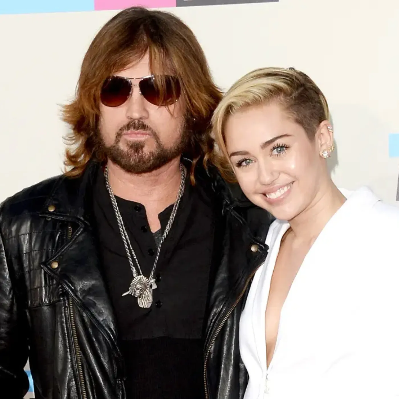 Secrets Revealed: How Miley Cyrus Finally Healed 3 Years of Cyrus Family Chaos