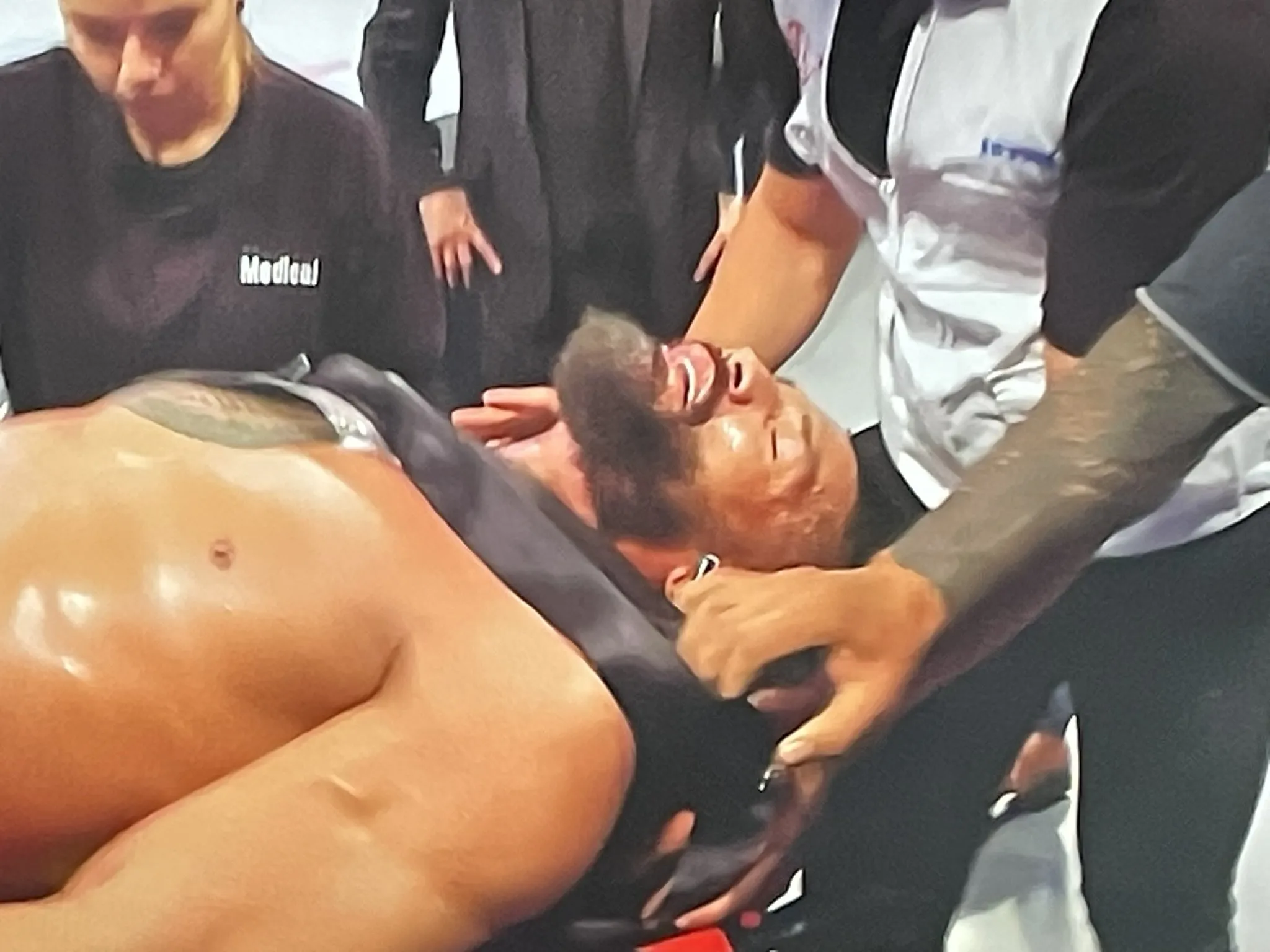 Breaking: WWE Confirms Roman Reigns Sidelined Indefinitely After Suffering Multiple Fractured Ribs