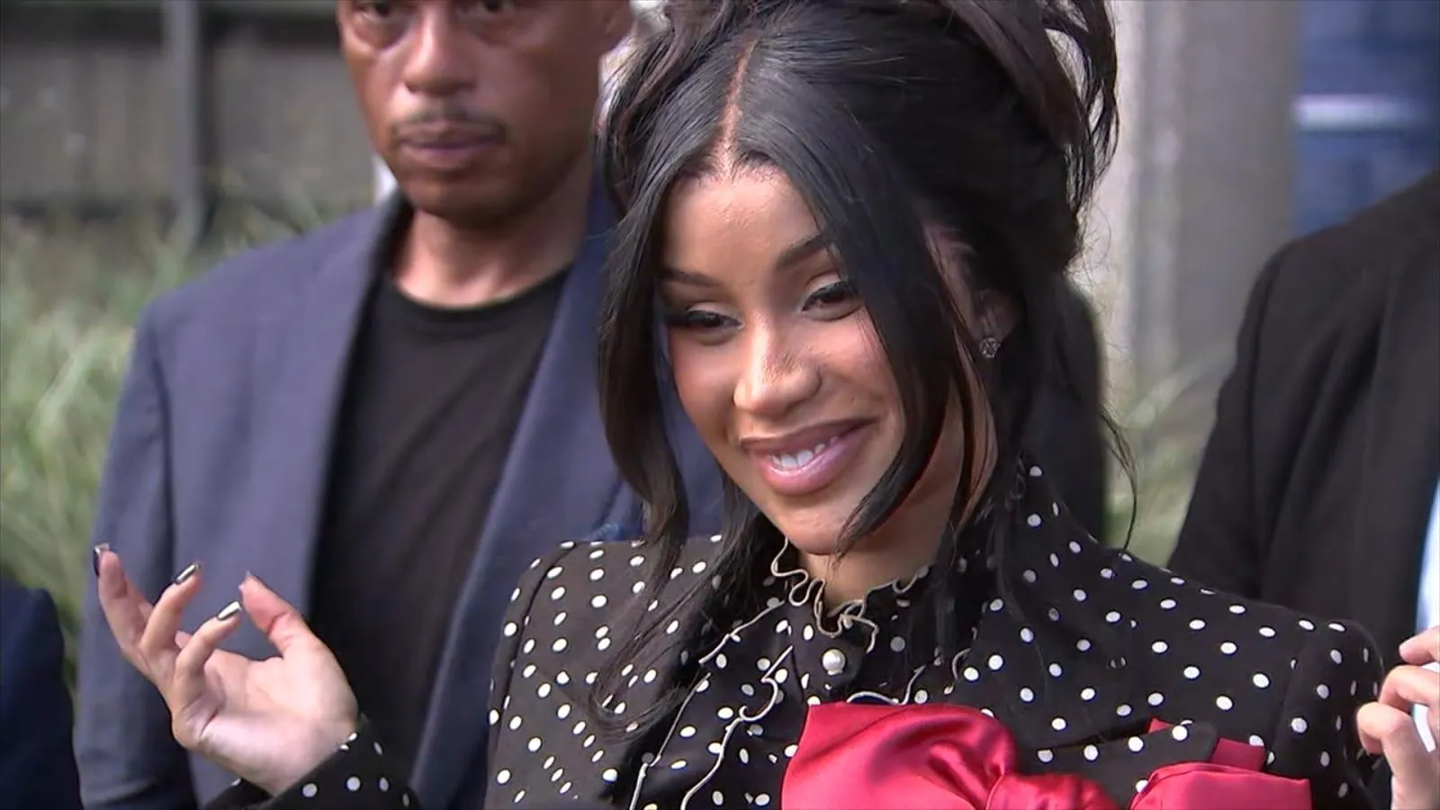 image_68b7cbdd59495 Jury Clears Cardi B in Explosive Civil Case — Rapper Found Not Liable in Former Security Guard’s Shocking Assault Claim