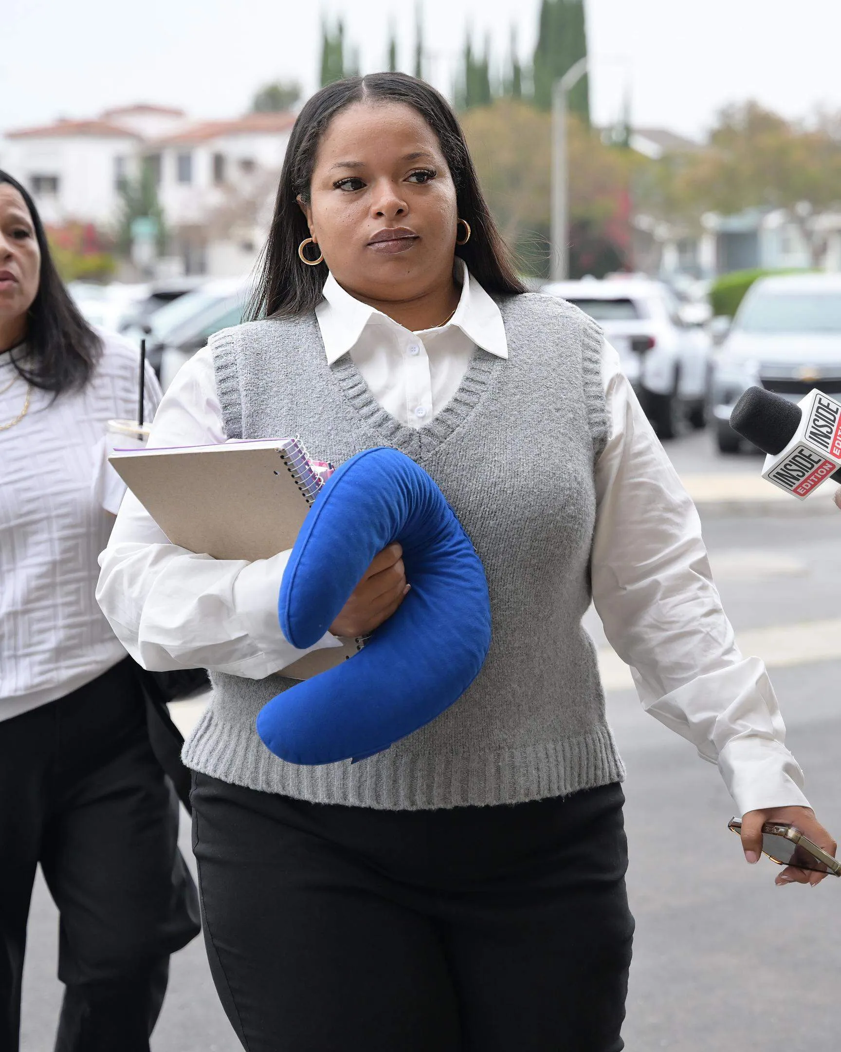 image_68b7cbddd6a17 Jury Clears Cardi B in Explosive Civil Case — Rapper Found Not Liable in Former Security Guard’s Shocking Assault Claim