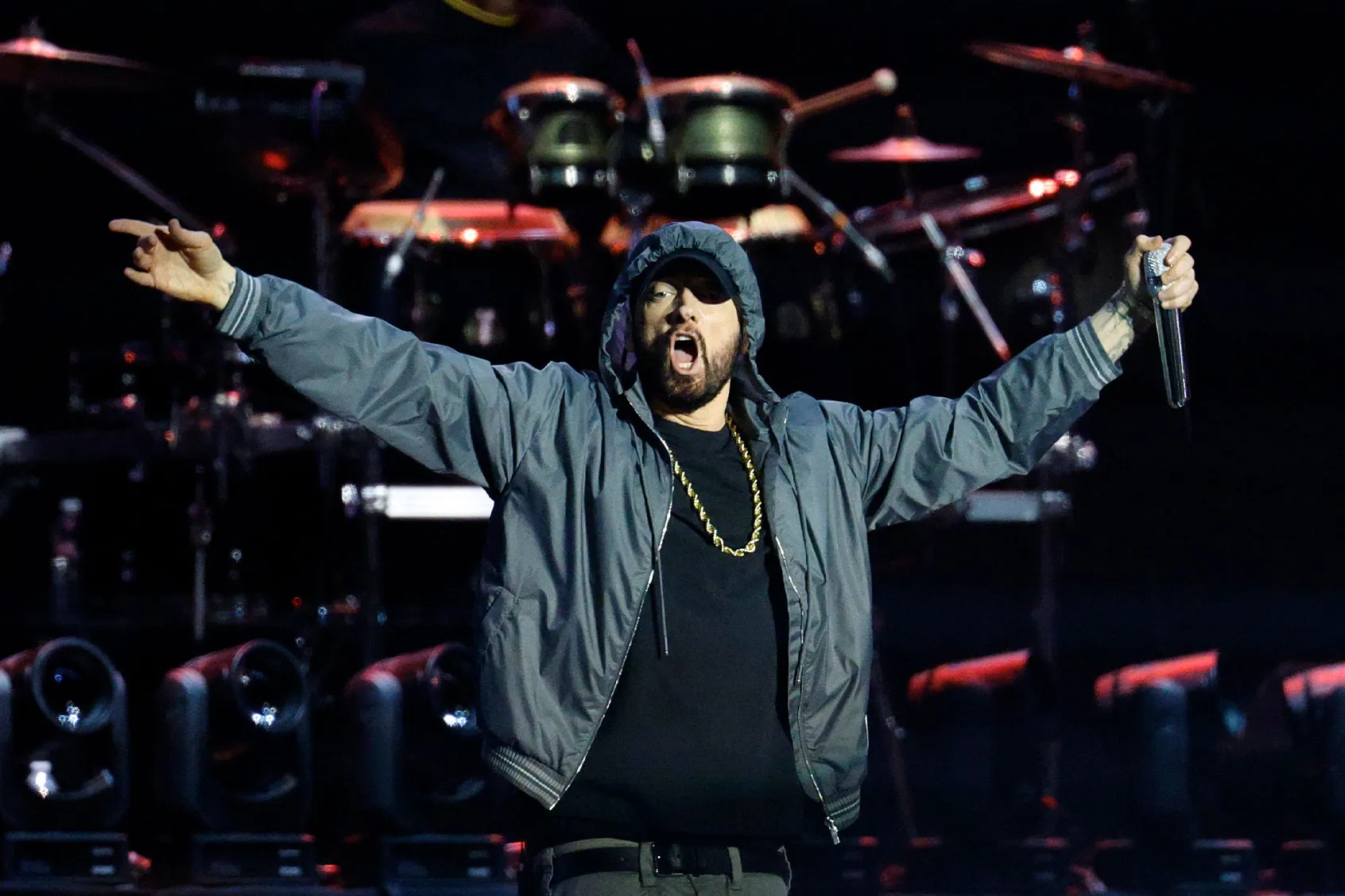 image_68b7d635b50b6 Eminem Surprises Fans: A 20-Year-Old Song Suddenly Tops the Charts!