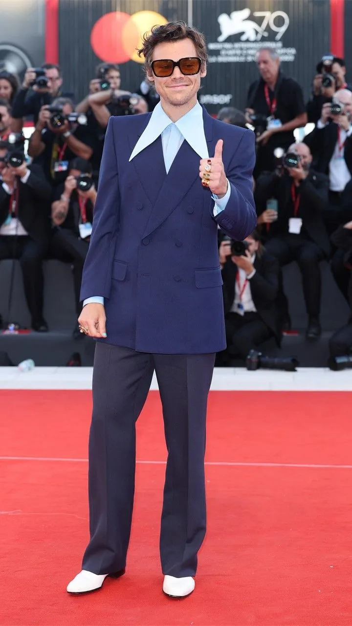 image_68b7ef891d11f From the Catwalk to a Paris Wedding: Harry Styles Breaks All Fashion Boundaries — But His Unisex Suit in Paris Sets the Internet on Fire!