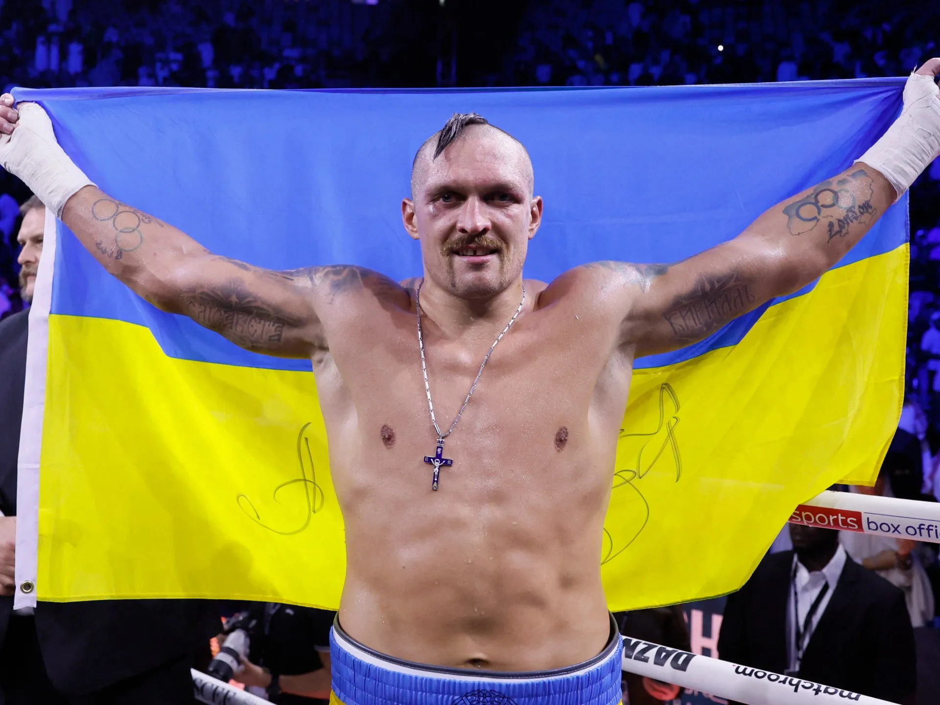 image_68b804853562c Fans Believe Moses Has a Chance – Lennox Lewis Shocks Everyone by “Exposing the Truth” About Usyk!