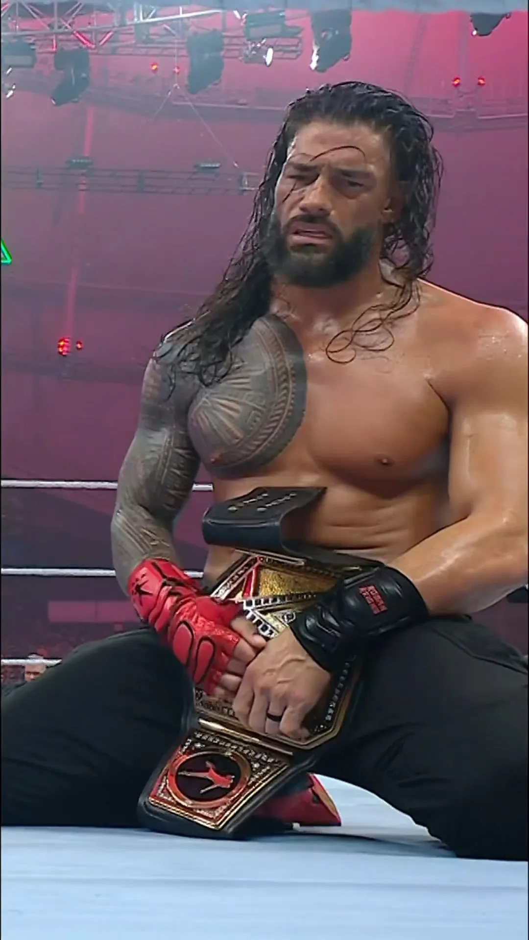 image_68b85a22a11f9 Fans Stunned as Roman Reigns Honors His Father & Uncle in Emotional Style at Clash of Respect”