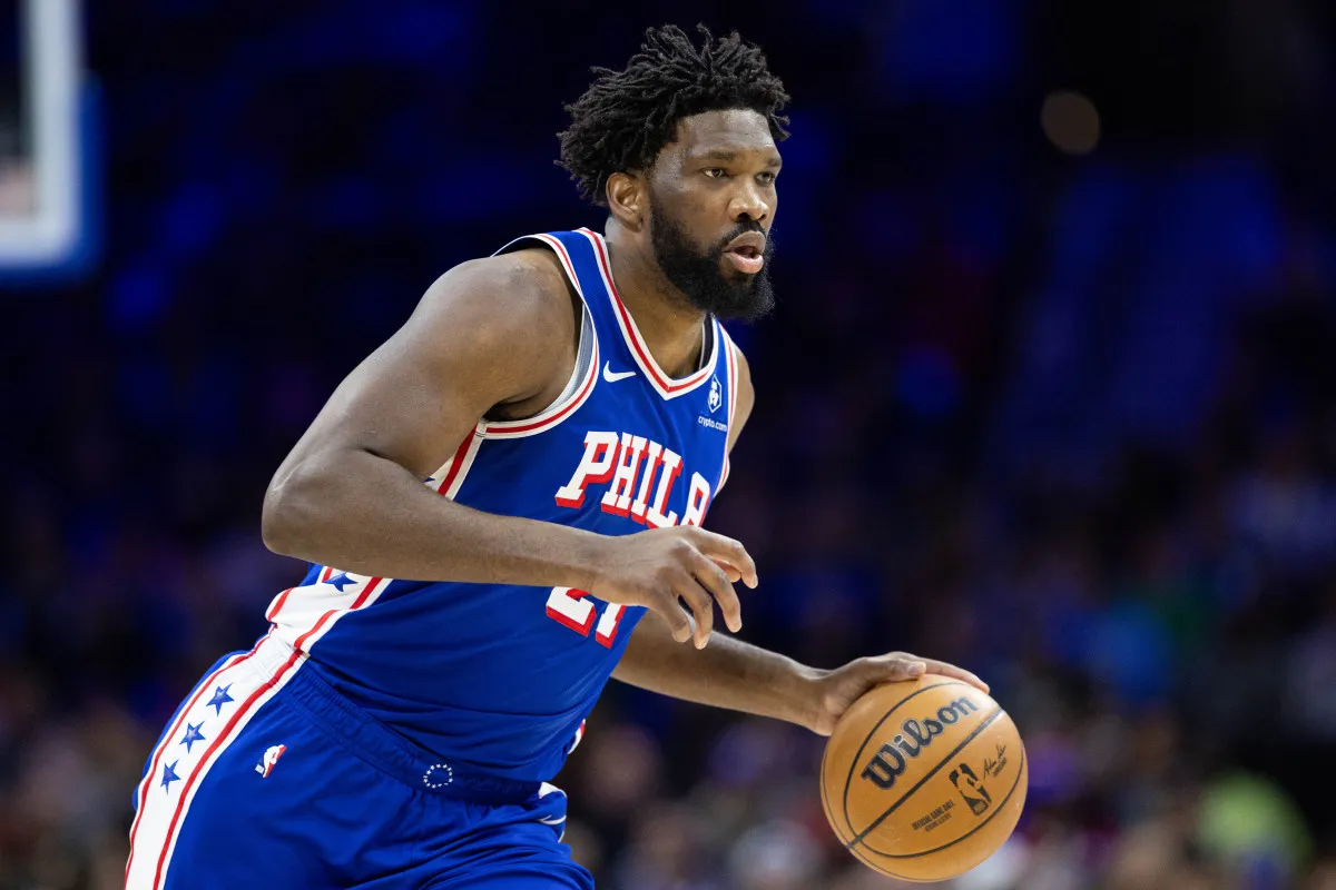 Shaq Bows Down to Joel Embiid: ‘Best Center Alive’ – Fans Immediately Call It a Betrayal of Jokic!