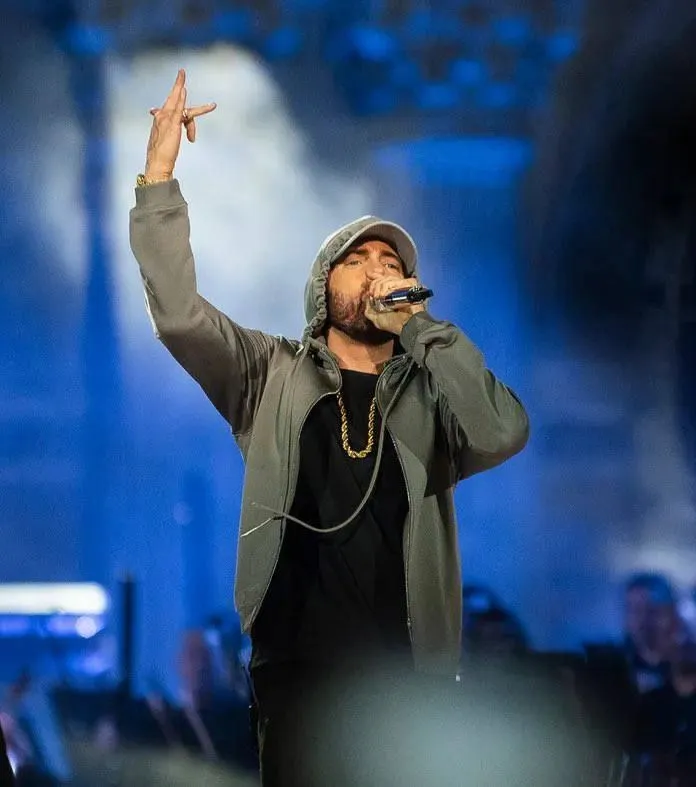 image_68b928533ba1e Eminem Turns Criticism Into a Weapon – How Every Doubter Helped Build His Rap Empire for Decades