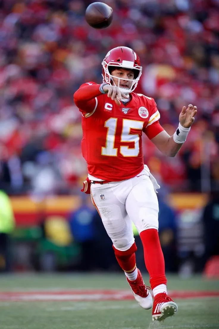 image_68b92f464c698 All Eyes on Patrick Mahomes: Is He About to Smash Not One, But TWO NFL Records vs. the Chargers?