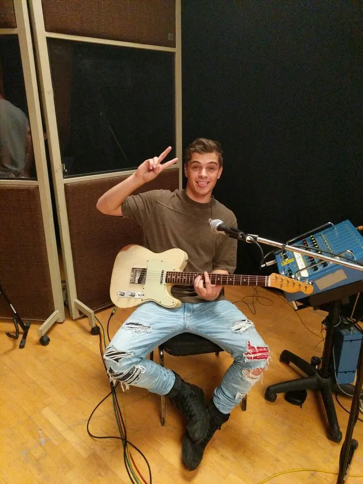 image_68b95418ccbe0 18-Year-Old Martin Garrix Becomes a Global Sensation – And the Battle for His Hit Music Erupts!