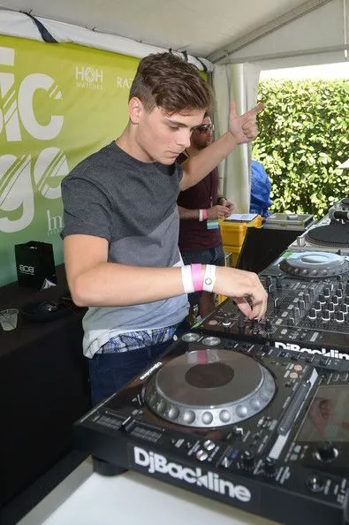 18-Year-Old Martin Garrix Becomes a Global Sensation – And the Battle for His Hit Music Erupts!
