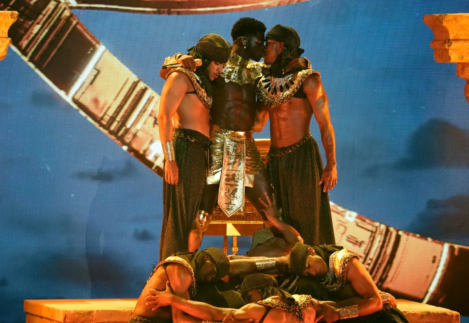 image_68ba55a5490f3 7 Lil Nas X Performances That Shocked the World and Went Viral