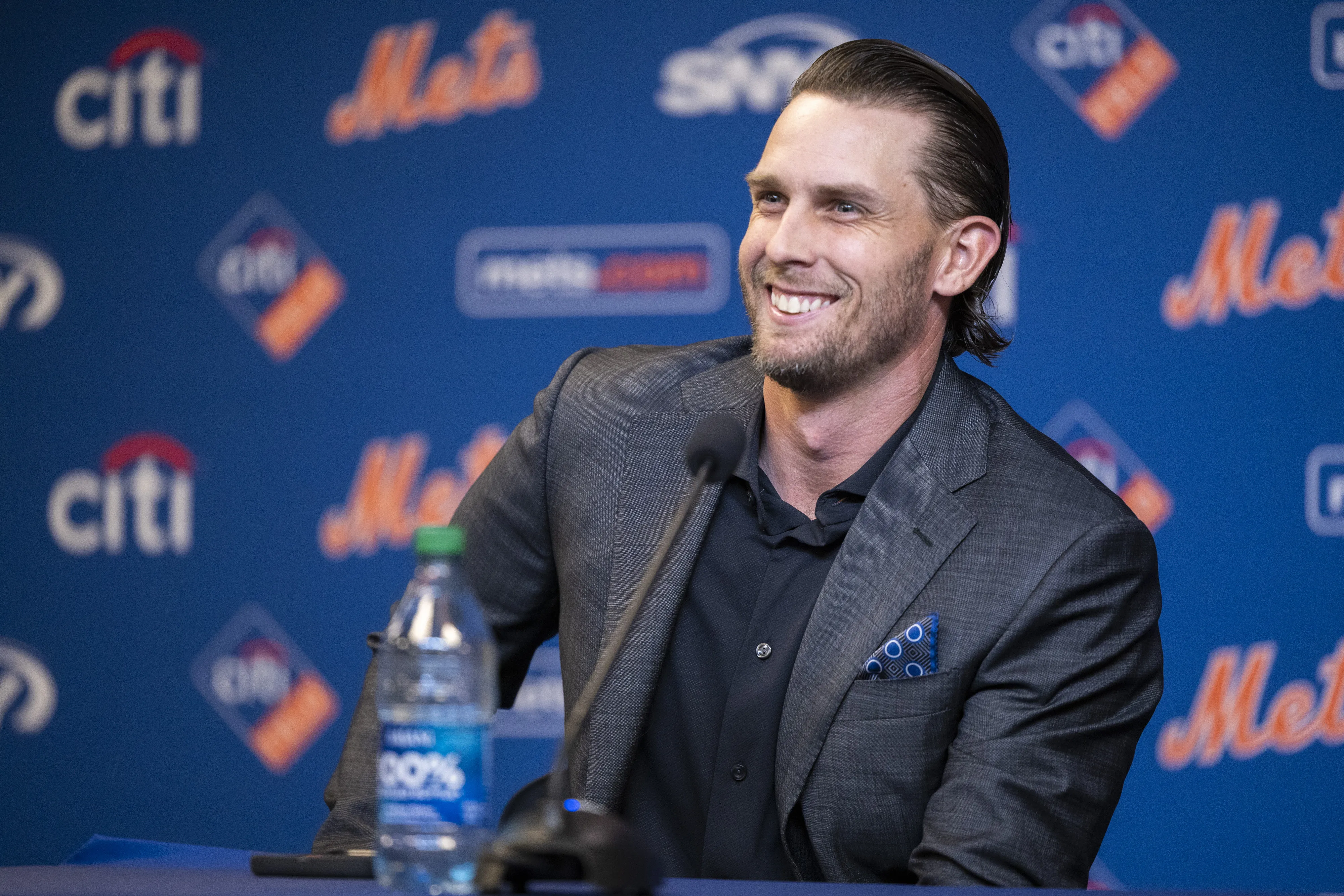 image_68ba621604c0b Jeff McNeil's Wife Was in the Delivery Room — But He Couldn’t Take His Eyes Off Pete Alonso’s Shocking Home Run Moment