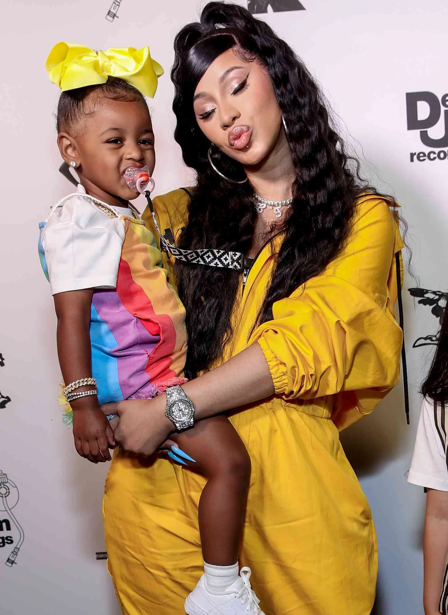image_68ba782fcfca5 Cardi B Drops Bombshell About Raising 3 Kids Alone as Divorce Drama with Offset Heats Up