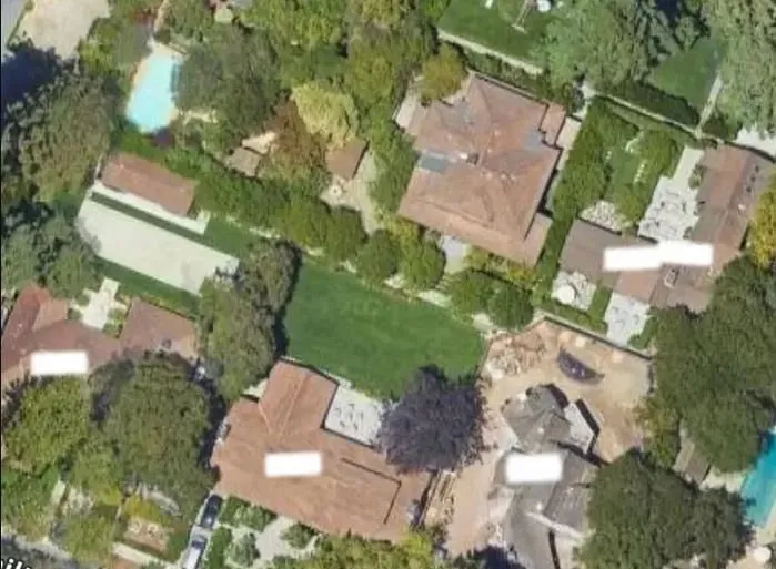 image_68ba84397945b Mark Zuckerberg Buys Out Entire Neighborhood: Will His Kids End Up With No Friends?