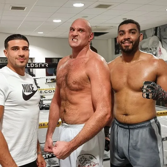 image_68ba94993d0d5 Fury Eats Just Chicken, Rice, and Salad – Sounds Harmless, But Experts Reveal It’s the ‘Secret Weapon’ That Turned Him into a Muscle-Bound Beast!