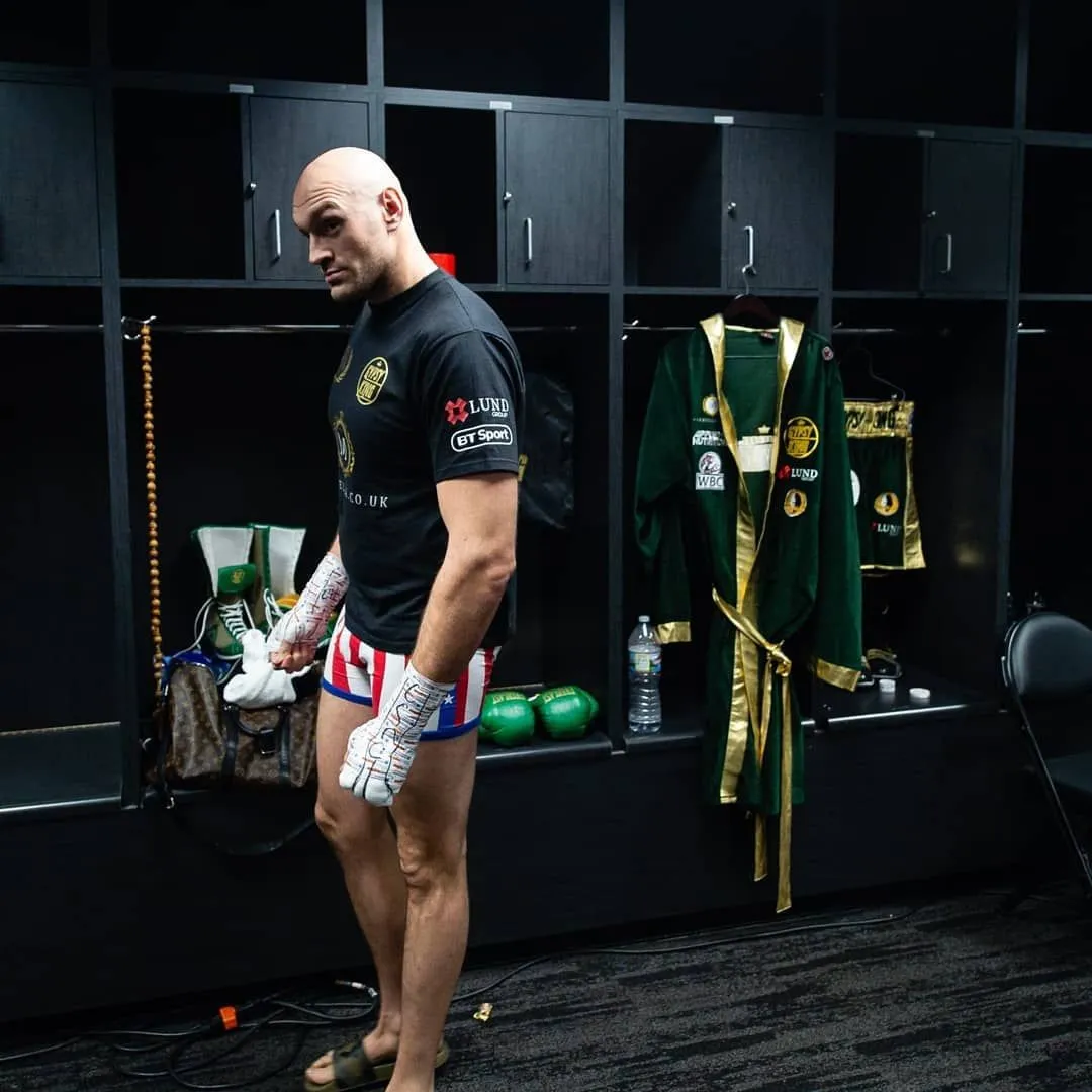 Fury Eats Just Chicken, Rice, and Salad – Sounds Harmless, But Experts Reveal It’s the ‘Secret Weapon’ That Turned Him into a Muscle-Bound Beast!