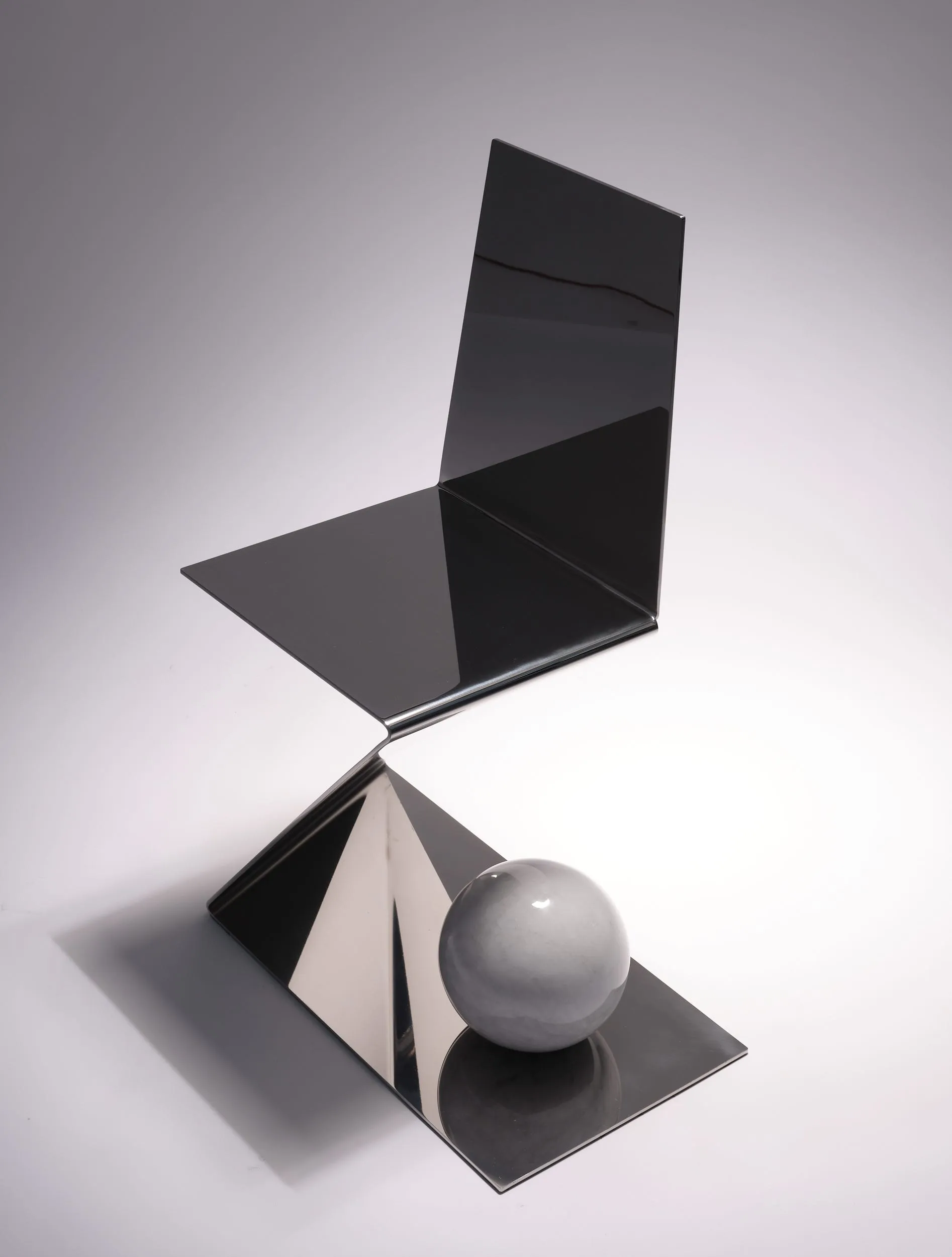 image_68bb8d574fe09 Our Top 7 Picks from New York’s Armory Show 2025