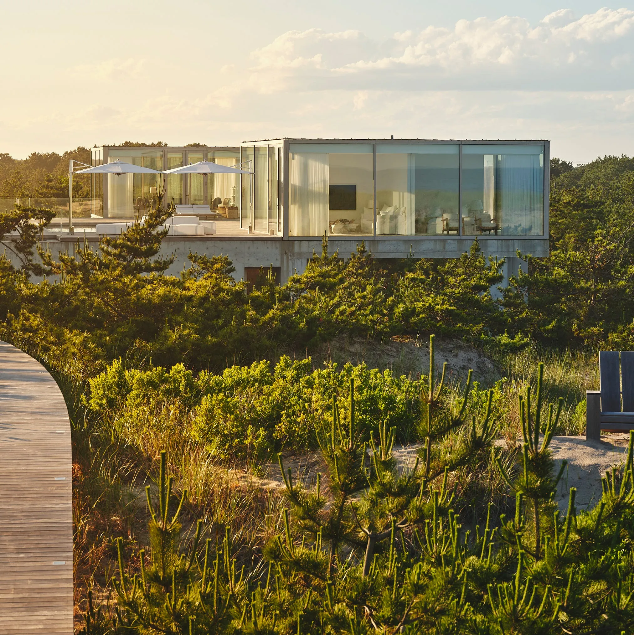 image_68bb8fce40649 Delphine and Reed Krakoff’s $49.5 Million Amagansett Oceanfront Estate Hits the Market