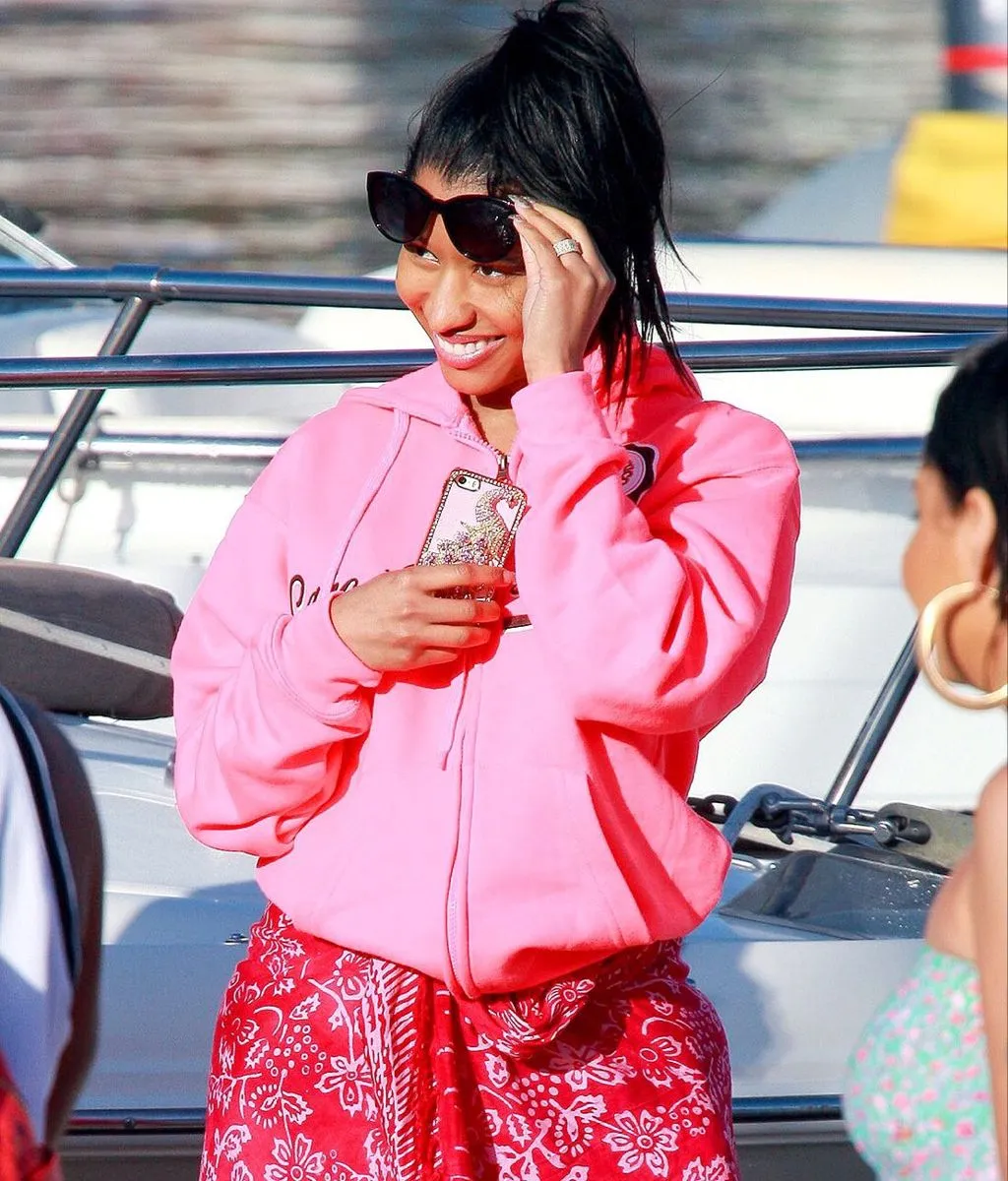 Nicki Minaj Just Stunned the Internet With Her Effortless Glow — Everyone’s in Shock