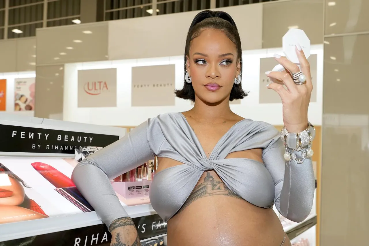 image_68bba08c00b57 How Rihanna’s Bold Vision With Fenty Beauty Revolutionized Makeup and Forced the Industry to Catch Up