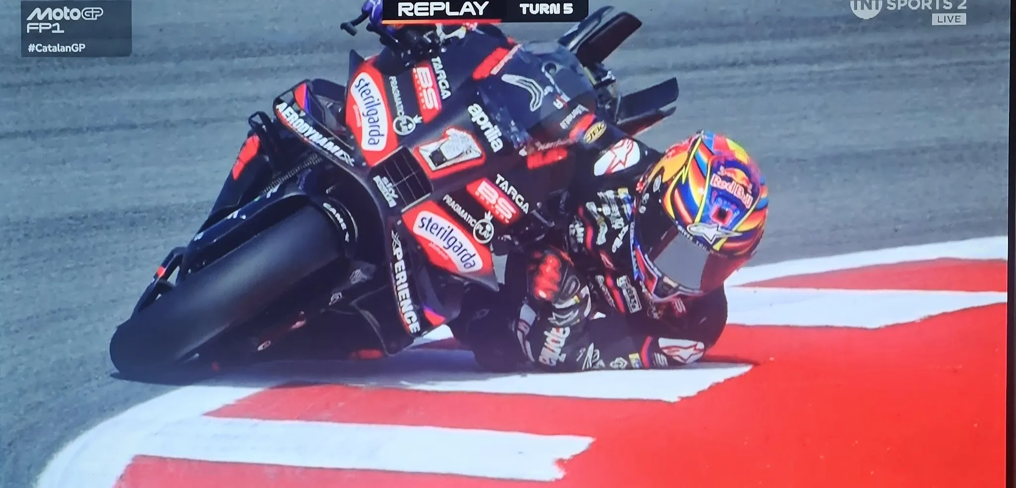 image_68bba43ee5c2e MotoGP Fans Go Wild as Jorge Martin Drops His Shoulder in Stunning Catalan GP Move