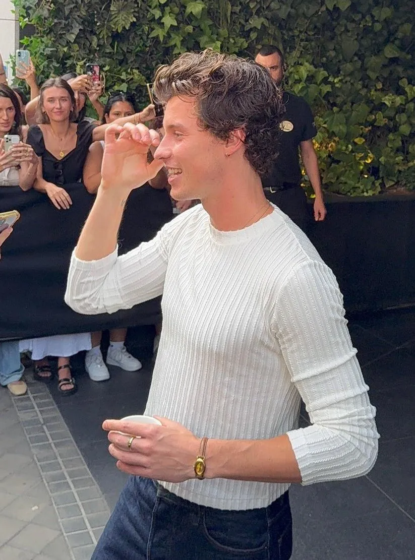 image_68bbad01c4b26 Shawn Mendes Stuns Fans as He’s Spotted Riding an Electric Scooter Through Munich Streets