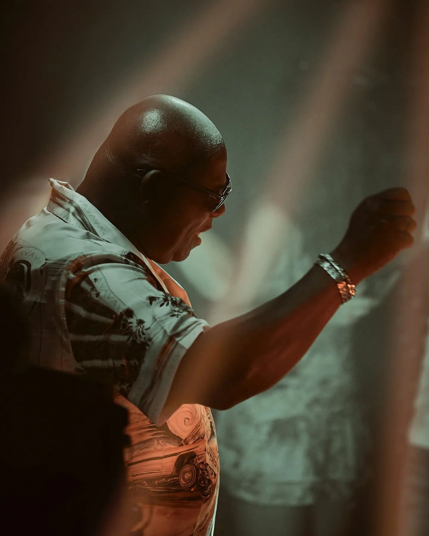 Technicians Save Carl Cox From Failure – What Technical Failure Was About to Ruin His UNVRS Show? 19 Technicians Save Carl Cox From Failure – What Technical Failure Was About to Ruin His UNVRS Show?