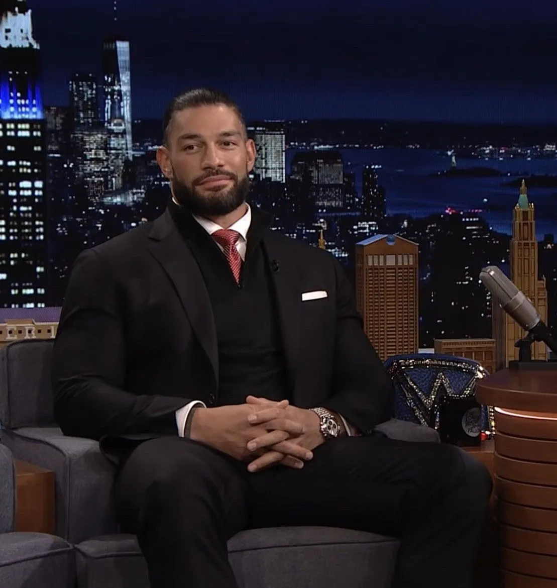 Roman Reigns Steals the Spotlight in Rare Backstage Moment with Bray Wyatt, Luke Harper & Erick Rowan