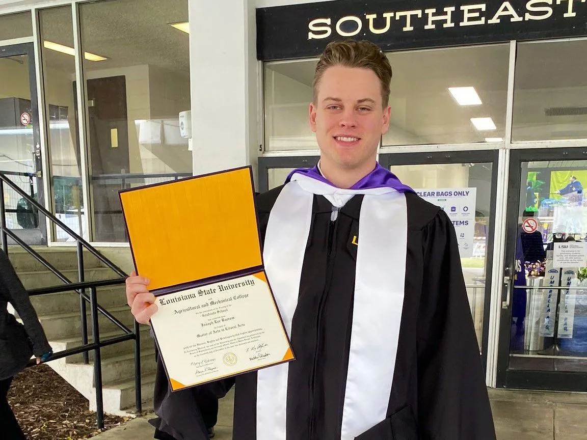 image_68bbee5045c2b More Than a Star Quarterback — He’s Graduating With Honors and a Brain to Match the Game