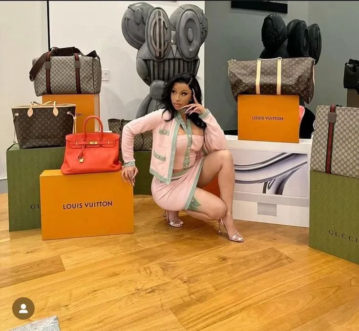 image_68bc48839f0f8 Fans Stunned: Cardi B Opens Up About Spending $3 Million Per Month