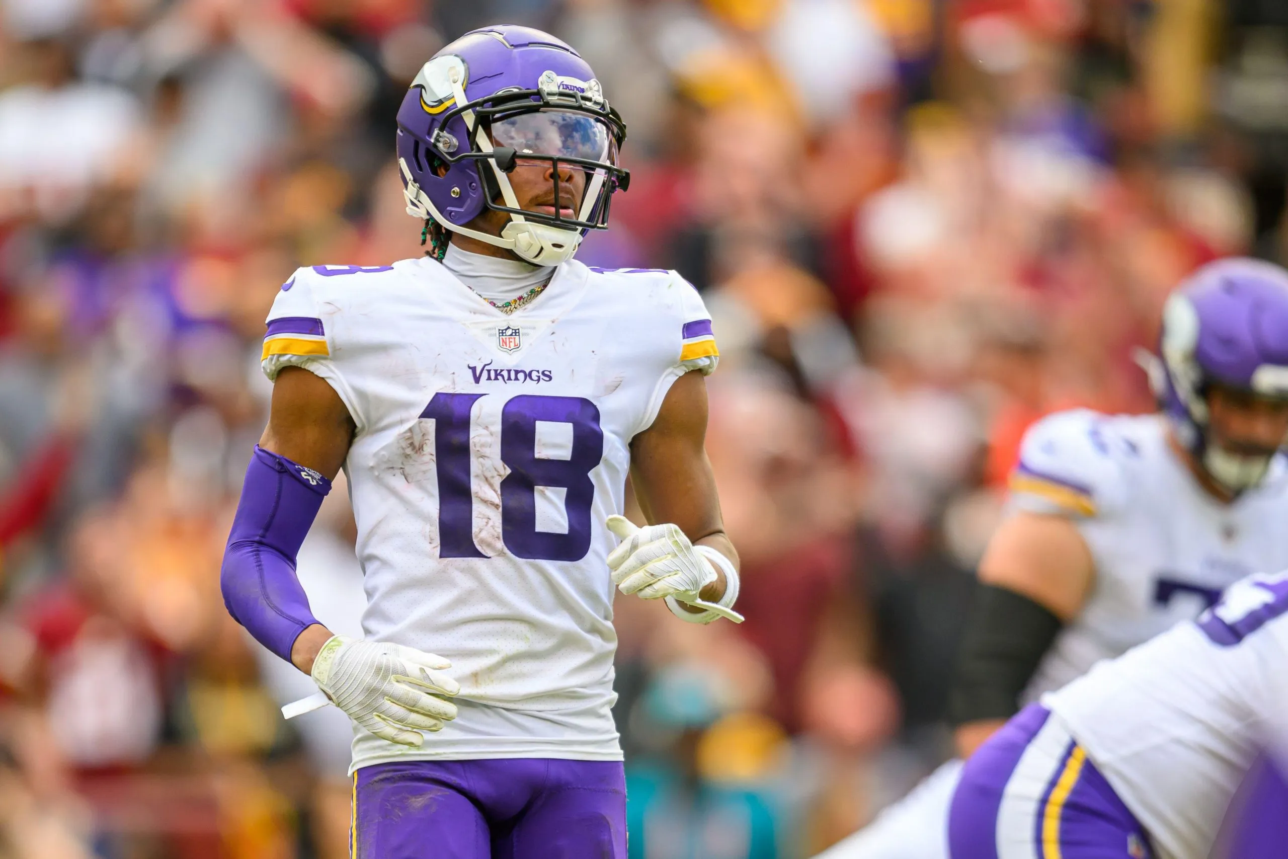 Justin Jefferson Steals the Spotlight as Adam Thielen’s Emotional ‘Year 13’ Message Sends Fans Into Frenzy