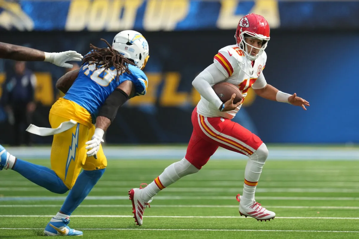 image_68bc6b2c43f10 Patrick Mahomes Sparks Outrage After Controversial Sideline Hit in Shocking Chiefs Loss to Chargers