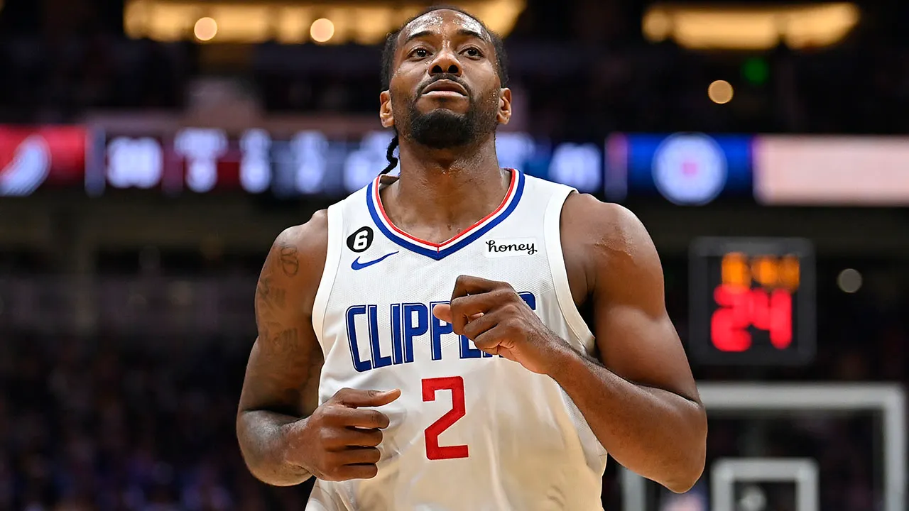 Kawhi's past action with the Clippers were suddenly dug up in the middle of the storm, raising many questions