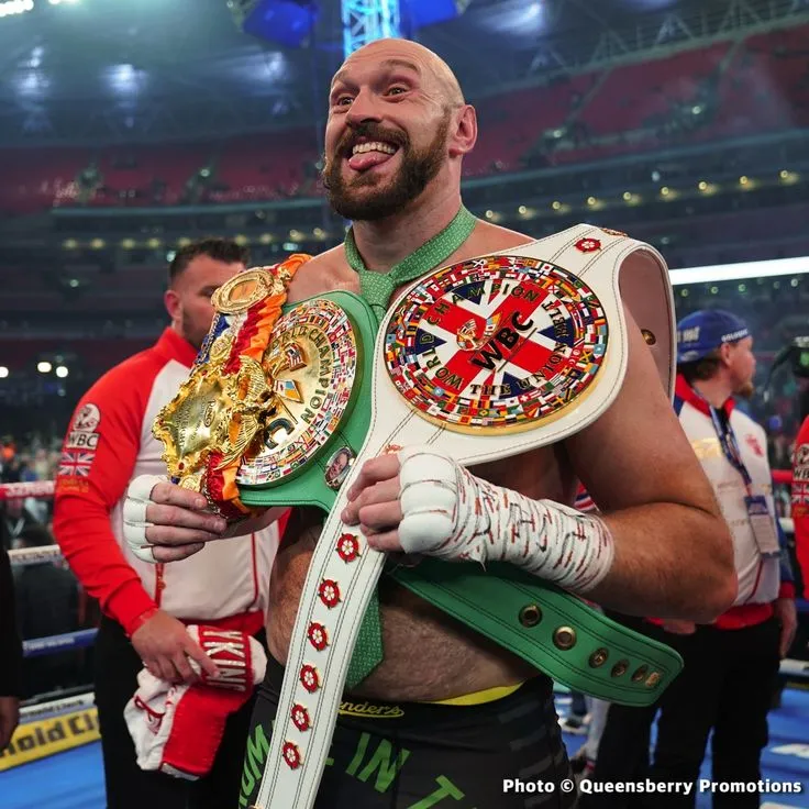 image_68be6c85b7273 "Tyson Fury announces his comeback in April 2026 at Wembley — but his father begs him to retire before it’s too late!"