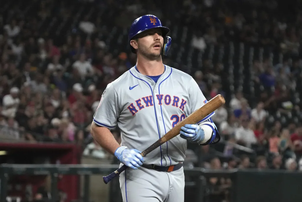 Next Japanese Baseball Phenom Poised for MLB Leap — And Mets Fans Think He Could Be Alonso’s Replacement