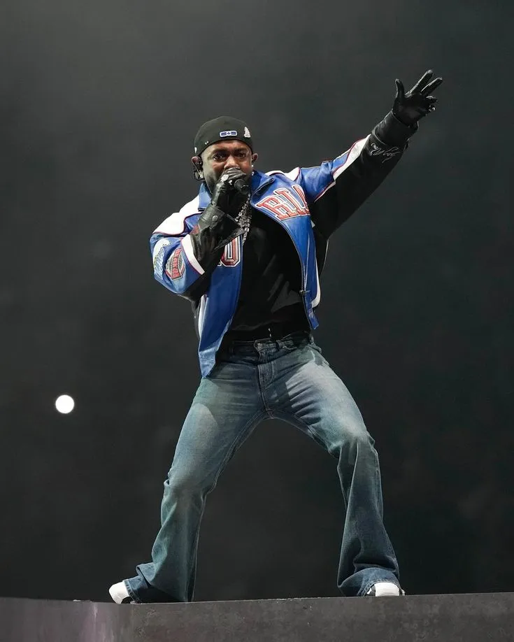 image_68be8b31f2e01 Kendrick Lamar and Tony Russell just took home the Emmy for ‘Outstanding Music Direction’ at Super Bowl LIX – fans were stunned to learn it’s his second Emmy!