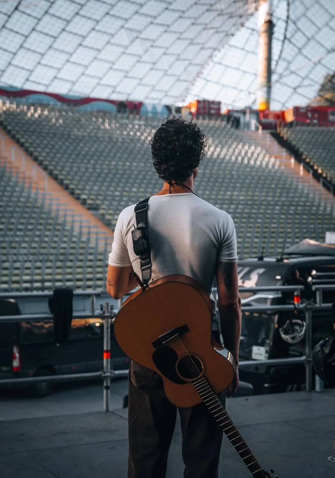 image_68bf906e25365 Shawn Mendes Shockingly Traded Global Stadium Glory for Intimate Performances in Hidden Tourist Villages