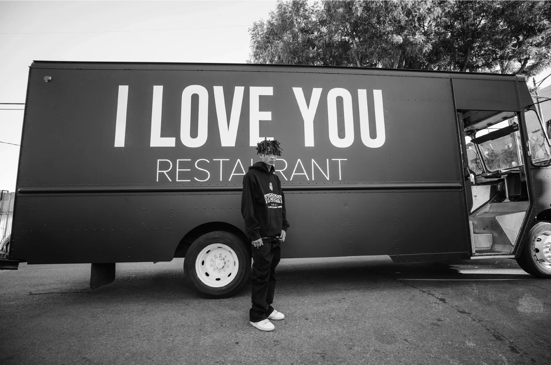 image_68bf9750bf5e1 At 22, Jaden Smith Launches “I Love You” Restaurant in Los Angeles to Serve Free Vegan Meals to the Homeless