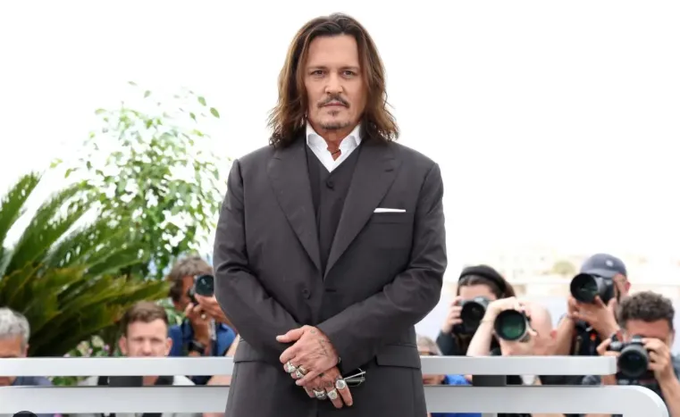 Inside Johnny Depp’s Secret Palace: Lavish Rooms, Mystery Romance, and Shocking Details