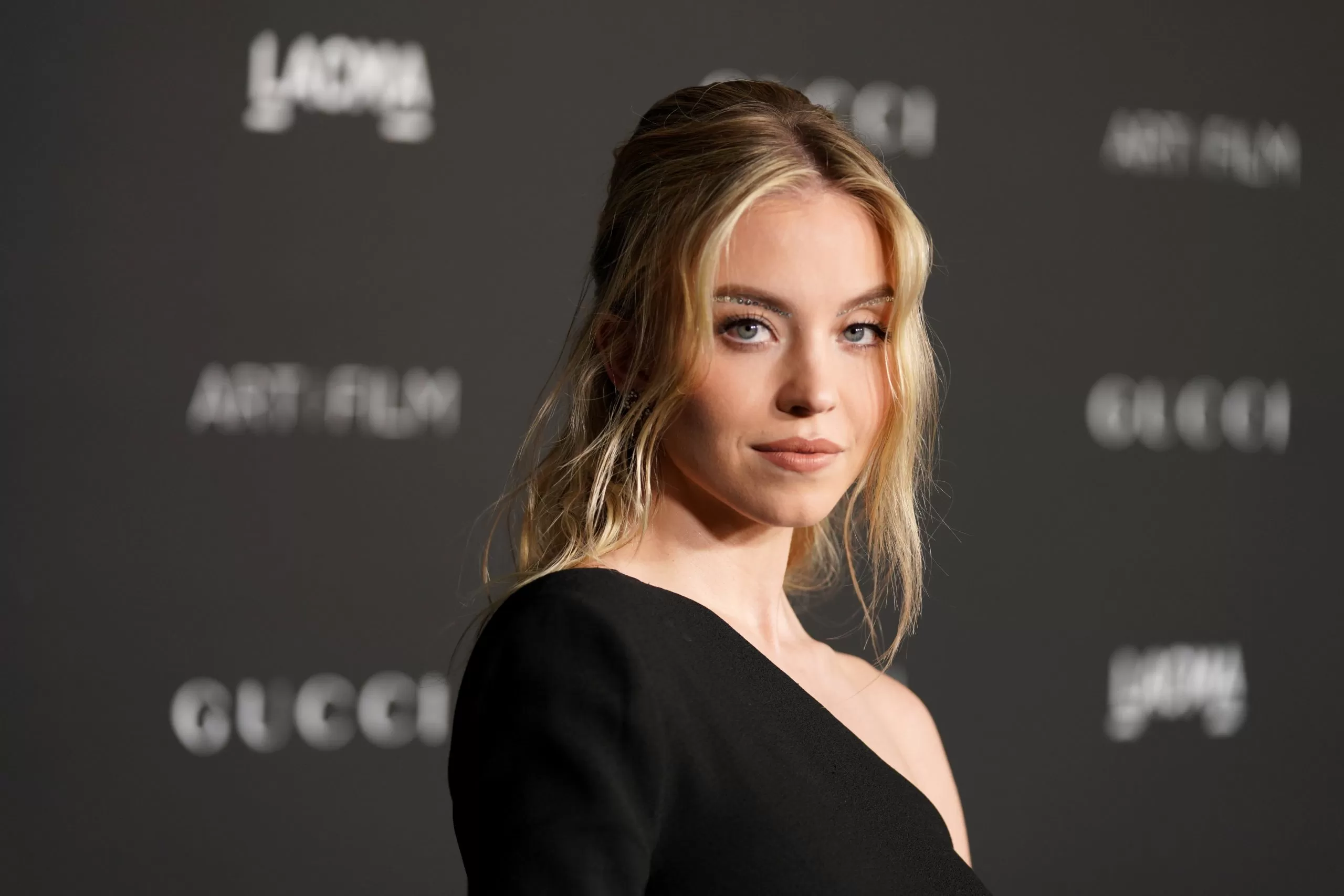 The online community continues to be outraged by Sydney Sweeney's reaction, are they being too harsh on her?