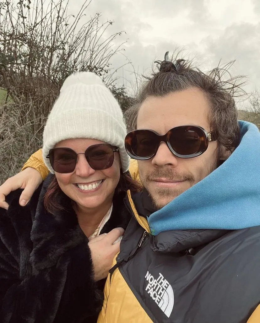 You Won’t Believe How Harry Styles’ Mother, Anne Twist, Watched Her Son Grow from a Boy Singing Around the House to a Global Superstar – and the Reason She’s So Proud It Brings Her to Tears Will Move You!