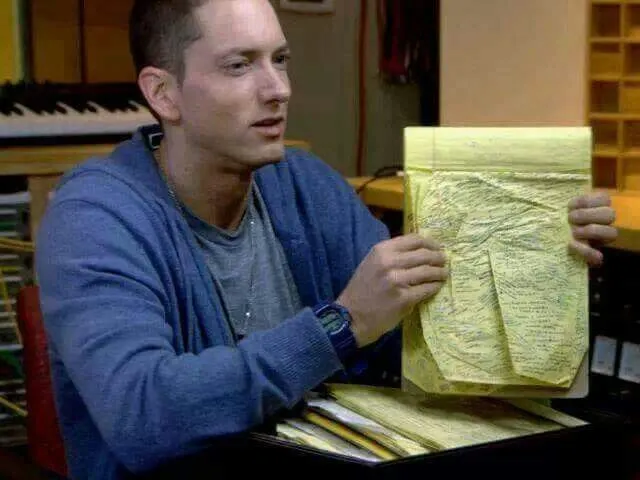 Eminem Didn’t Have a Studio, Just a Tattered Notebook – And That Became the ‘Secret Weapon’ That Turned Him Into a Rap Legend